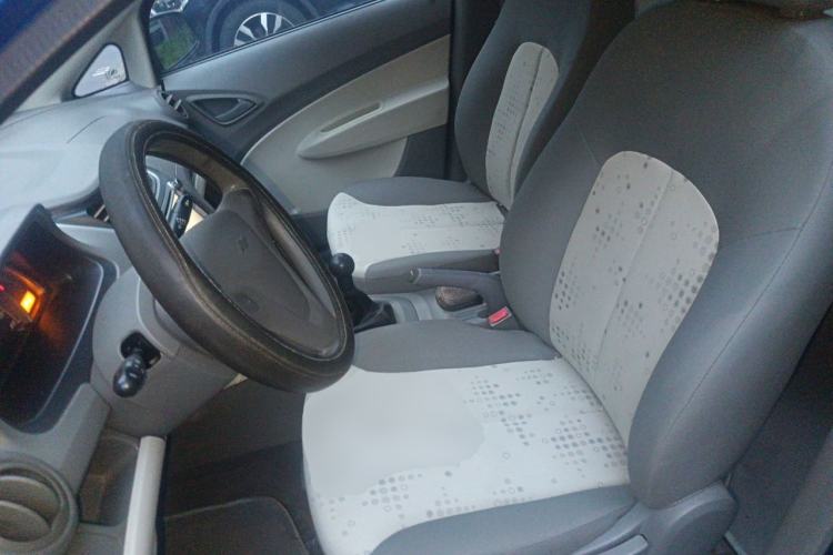 Used Chevrolet Sail 2013 Sedan 1.4L Manual Ideal Edition Left Front Seat
