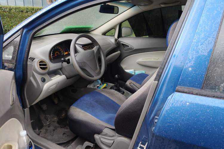 Used Chevrolet Sail 2013 Sedan 1.2L Manual Warm Edition Left Front Seat