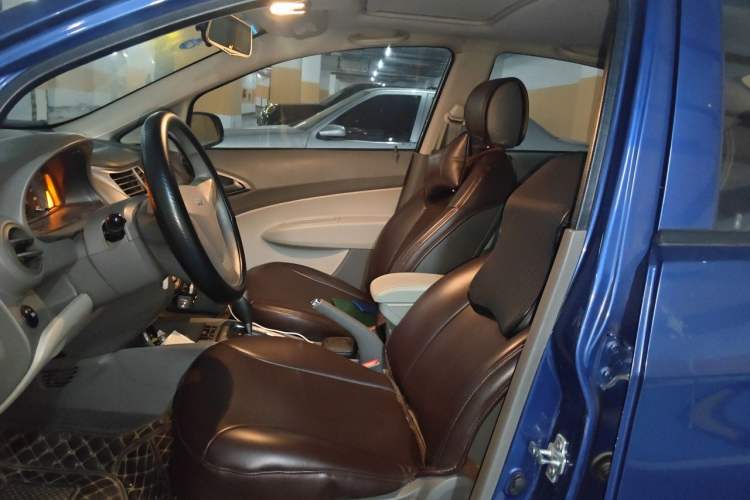 Used Chevrolet Sail 2013 Sedan 1.4L AMT Enjoy Edition Left Front Seat