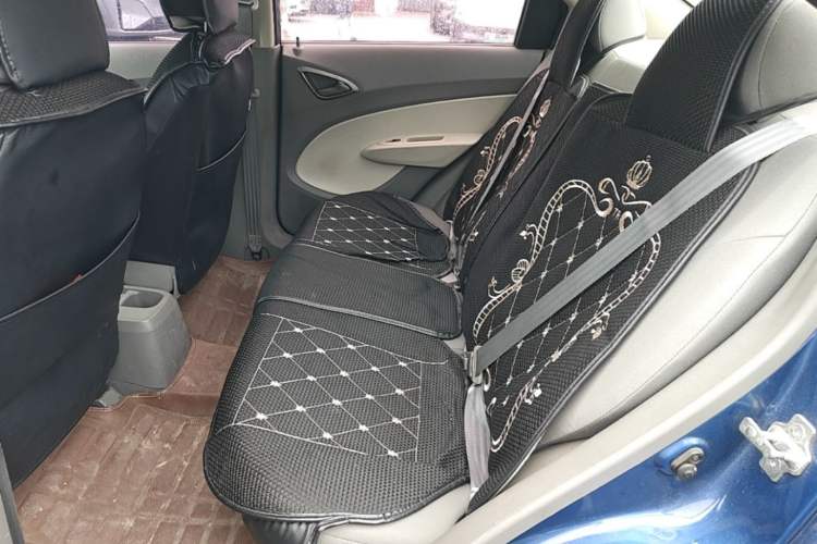 Used Chevrolet Sail 2013 Sedan 1.4L Manual - Youyi Happiness Edition Left Rear Seat