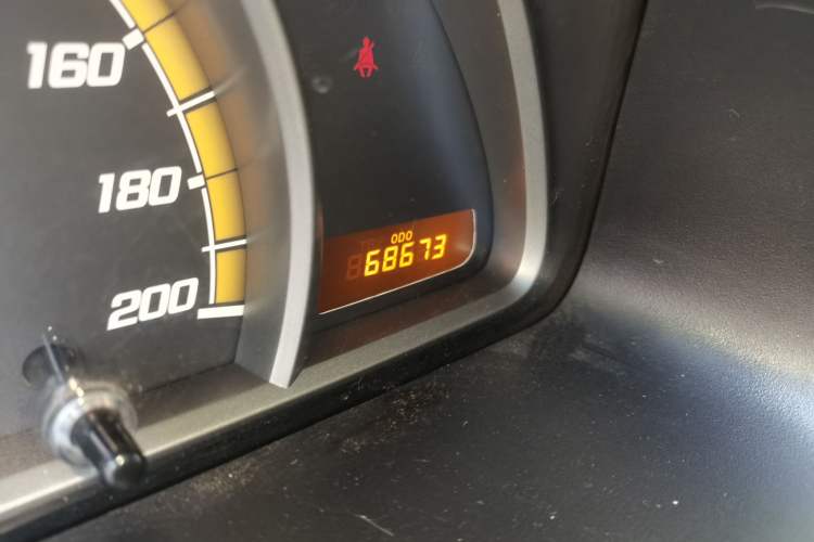 Used Chevrolet Sail 2013 Sedan 1.2L Manual Fashionable Happiness Edition Odometer Close Up