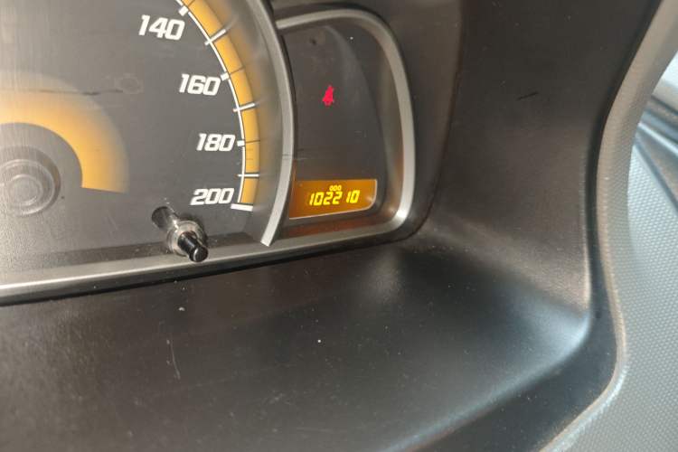 Used Chevrolet Sail 2013 Sedan 1.2L Manual Warm Edition Odometer Close Up
