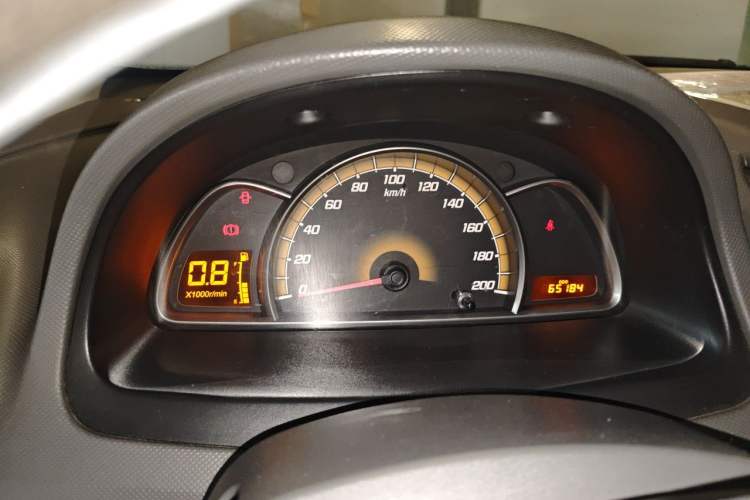 Used Chevrolet Sail 2013 Sedan 1.4L Manual Happiness Edition II Odometer Close Up