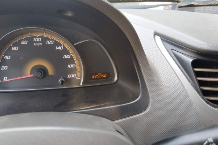 Used Chevrolet Sail 2013 Sedan 1.2L Manual Fashionable Happiness Edition Odometer Close Up