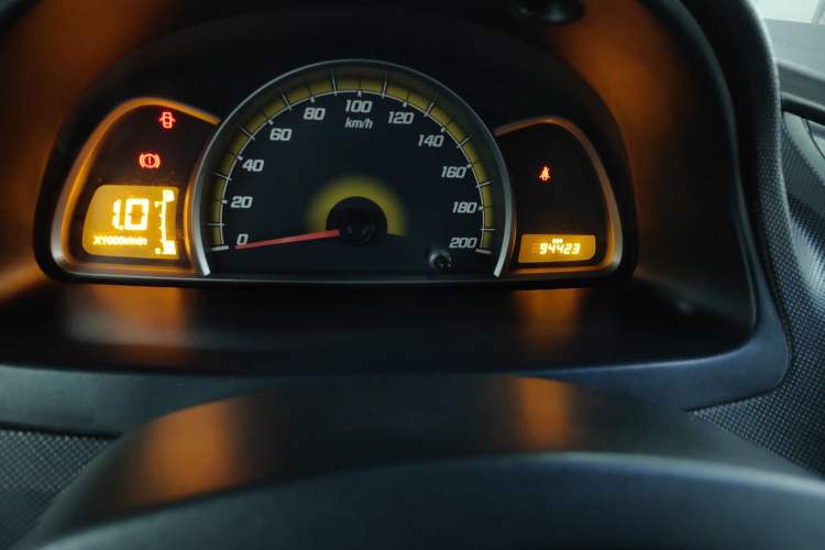 Used Chevrolet Sail 2013 Sedan 1.4L Manual - Youyi Happiness Edition Odometer Close Up