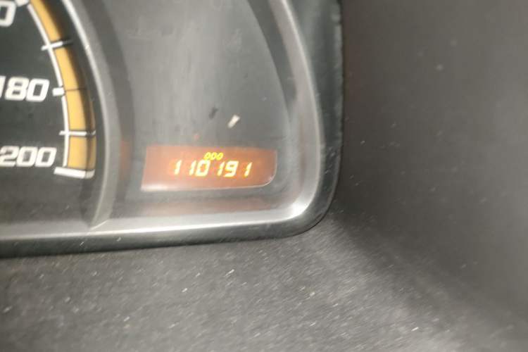 Used Chevrolet Sail 2013 Sedan 1.2L Manual Warm Edition Odometer Close Up