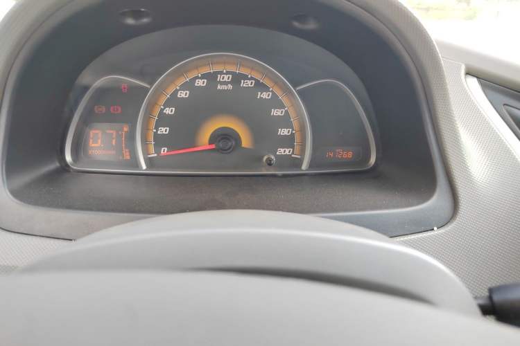 Used Chevrolet Sail 2013 Sedan 1.2L Manual Warm Edition Odometer Close Up