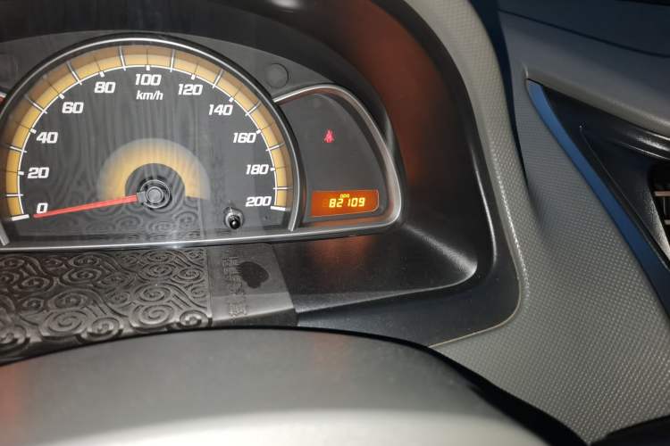 Used Chevrolet Sail 2013 Sedan 1.4L Manual Ideal Happiness Edition Odometer Close Up