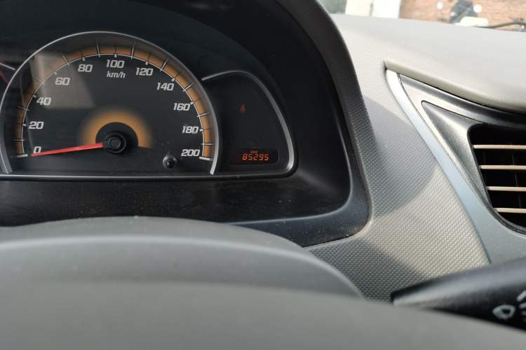 Used Chevrolet Sail 2013 Sedan 1.2L Manual Fashionable Happiness Edition Odometer Close Up