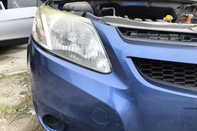 Used Chevrolet Sail 2013 Sedan 1.4L Manual Ideal Edition Right Front Headlight