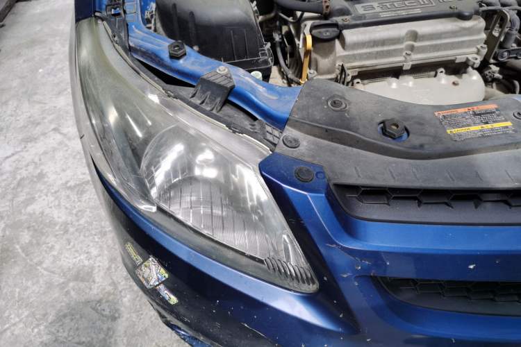 Used Chevrolet Sail 2013 Sedan 1.2L Manual Fashion Edition Right Front Headlight