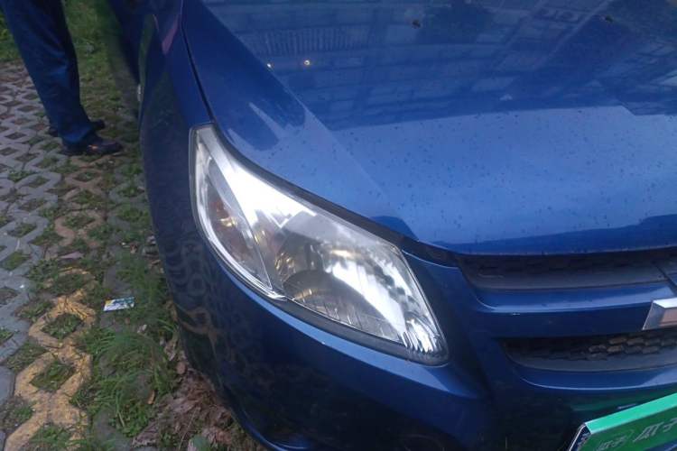 Used Chevrolet Sail 2013 Sedan 1.4L Manual Ideal Edition Right Front Headlight