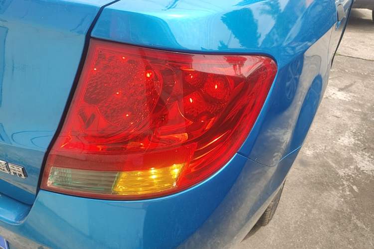 Used Chevrolet Sail 2013 Sedan 1.2L Manual Fashionable Happiness Edition Right Rear Taillight