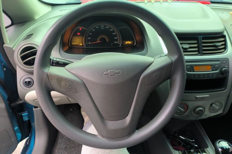 Used Chevrolet Sail 2013 Sedan 1.2L Manual Warm Edition Steering Wheel