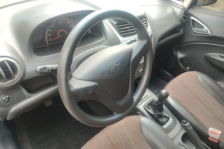 Used Chevrolet Sail 2013 Sedan 1.2L Manual Fashionable Happiness Edition Steering Wheel