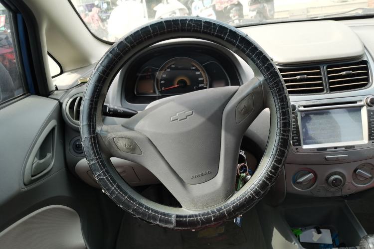 Used Chevrolet Sail 2013 Sedan 1.2L Manual Fashionable Happiness Edition Steering Wheel