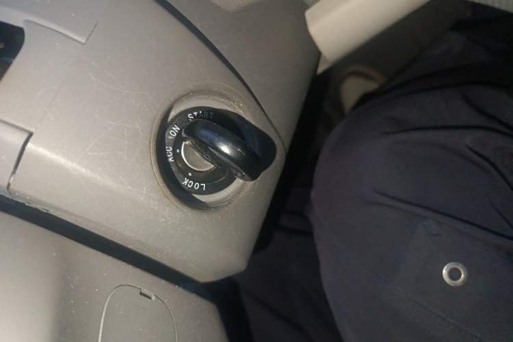 Used Chevrolet Sail 2013 Sedan 1.4L Manual Ideal Edition Vehicle Key