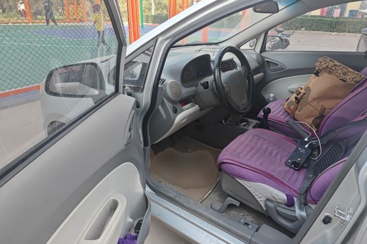 Used Chevrolet Sail 2013 Sedan 1.2L Manual Fashionable Happiness Edition Driver Seat