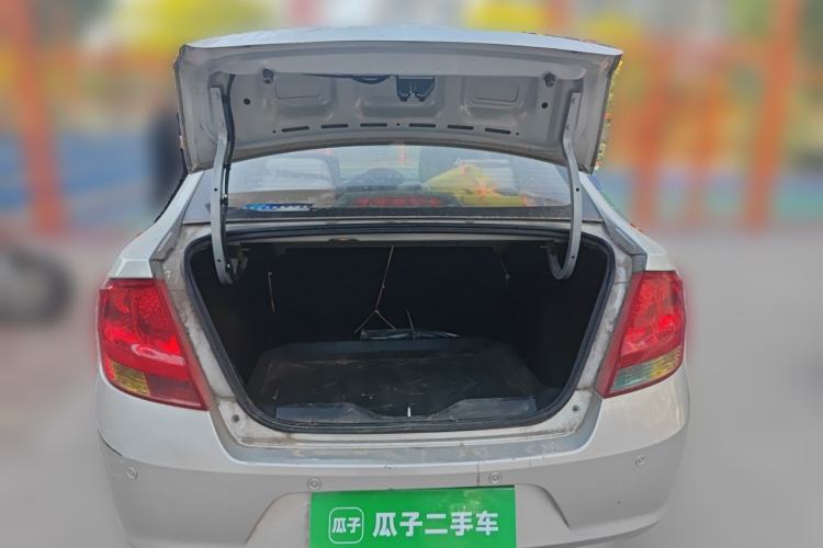 Used Chevrolet Sail 2013 Sedan 1.2L Manual Fashionable Happiness Edition Trunk