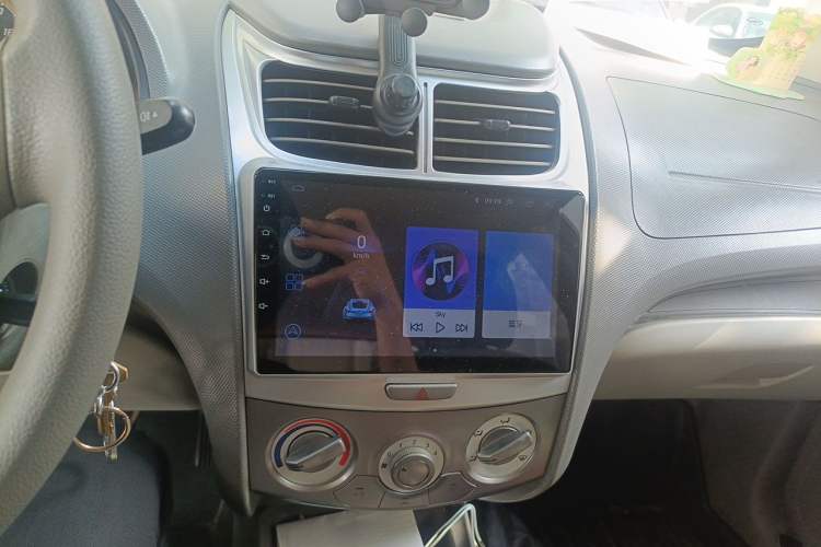 Used Chevrolet Sail 2013 Sedan 1.2L Manual Fashionable Happiness Edition Audio And AC Panel