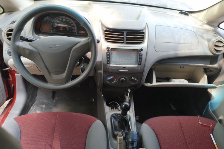 Used Chevrolet Sail 2013 Sedan 1.2L Manual Fashionable Happiness Edition Center Console