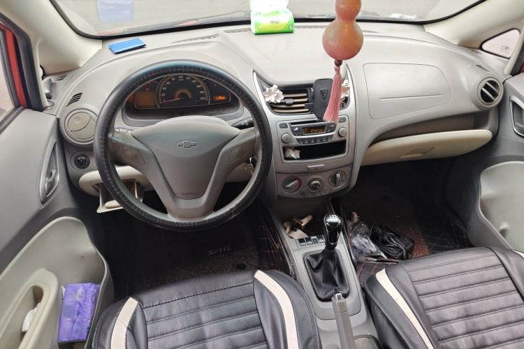 Used Chevrolet Sail 2013 Sedan 1.4L Manual - Youyi Happiness Edition Center Console