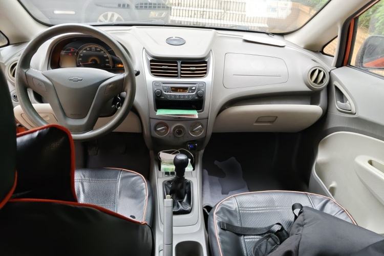 Used Chevrolet Sail 2013 Sedan 1.4L Manual Ideal Edition Center Console