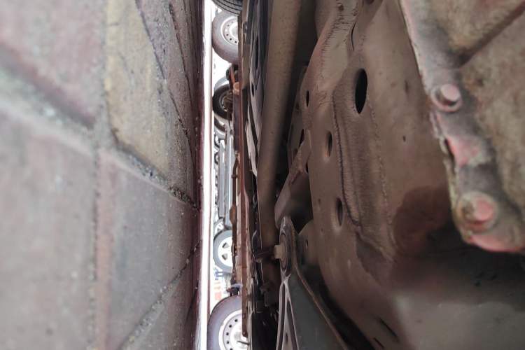 Used Chevrolet Sail 2013 Sedan 1.2L Manual Warm Edition Chassis Front Right