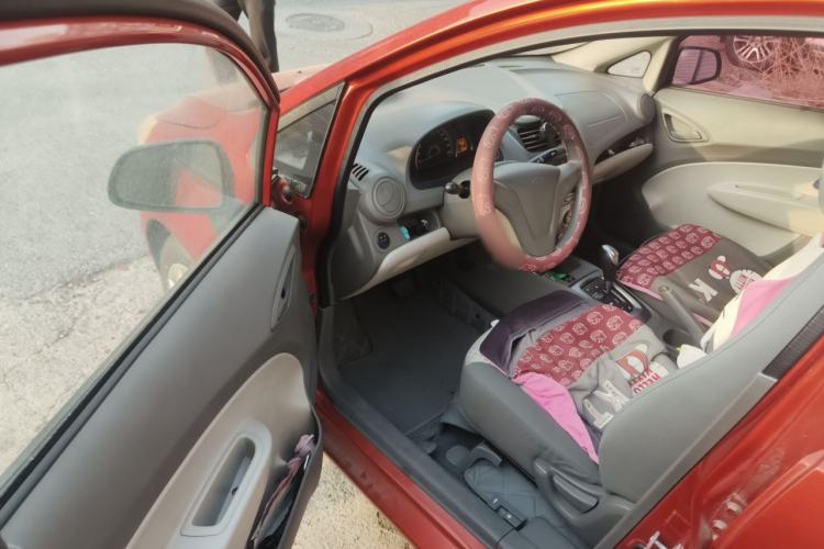 Used Chevrolet Sail 2013 Sedan 1.2L AMT Ideal Edition Driver Seat