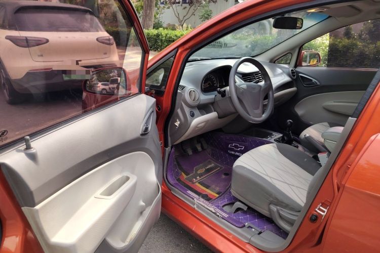 Used Chevrolet Sail 2013 Hatchback 1.4L Manual Enjoyment Edition Driver Seat