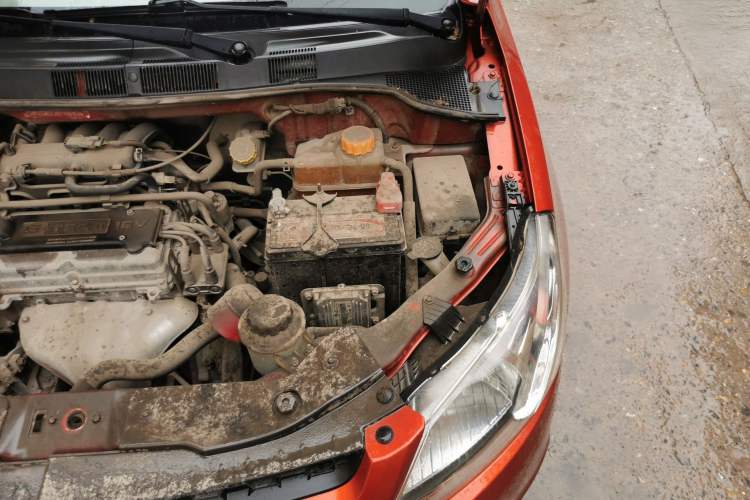 Used Chevrolet Sail 2013 Sedan 1.2L Manual Fashion Edition Engine Bay Left
