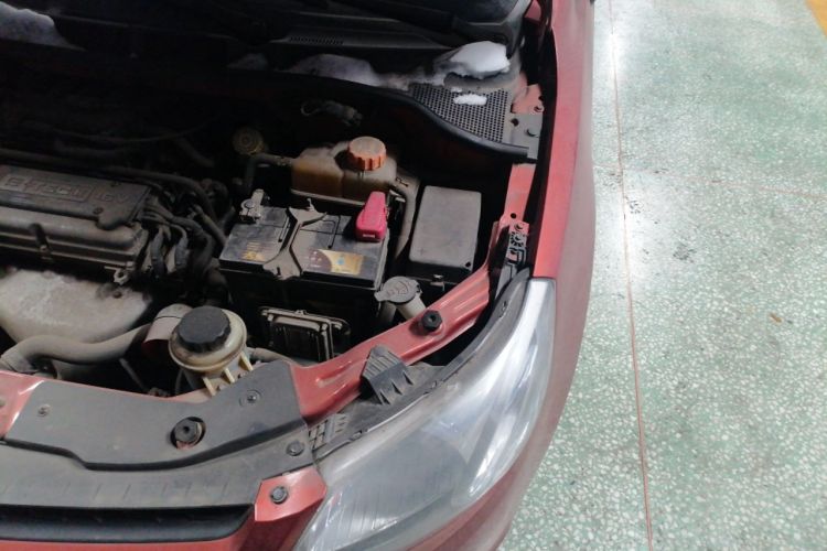 Used Chevrolet Sail 2013 Sedan 1.2L Manual Warm Edition Engine Bay Left