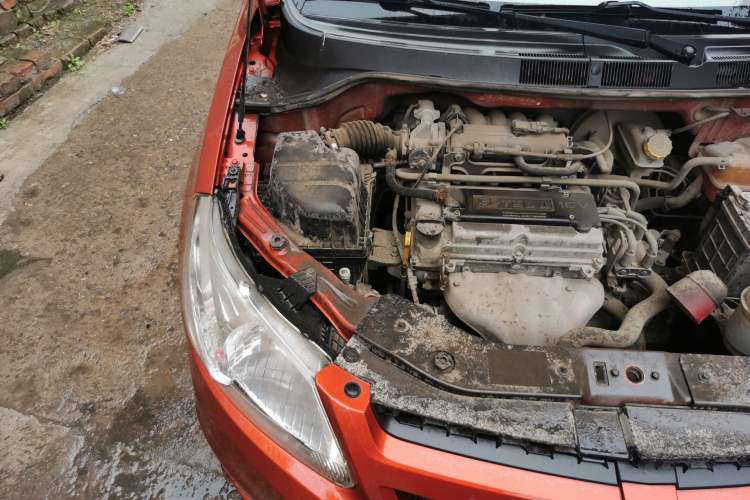Used Chevrolet Sail 2013 Sedan 1.2L Manual Fashion Edition Engine Bay Right