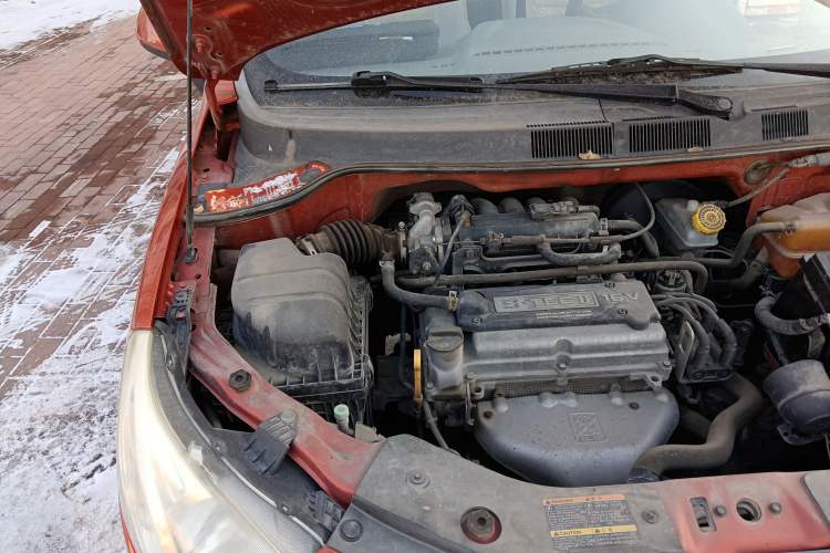 Used Chevrolet Sail 2013 Sedan 1.2L Manual Warm Edition Engine Bay Right