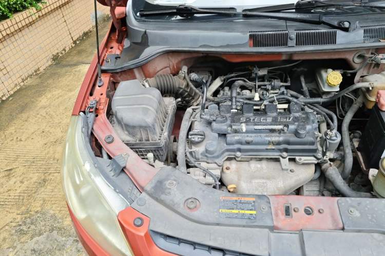 Used Chevrolet Sail 2013 Sedan 1.4L Manual Ideal Edition Engine Bay Right