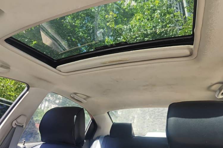 Used Chevrolet Sail 2013 Sedan 1.4L Manual Happiness Edition II Headliner