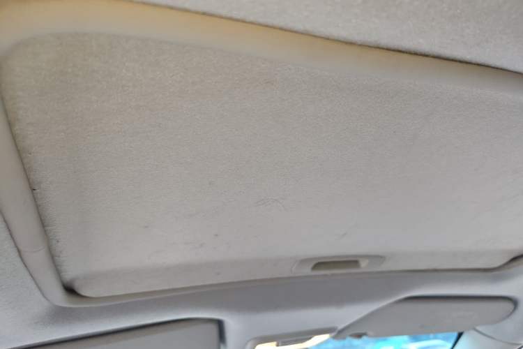 Used Chevrolet Sail 2013 Sedan 1.4L Manual - Youyi Happiness Edition Headliner