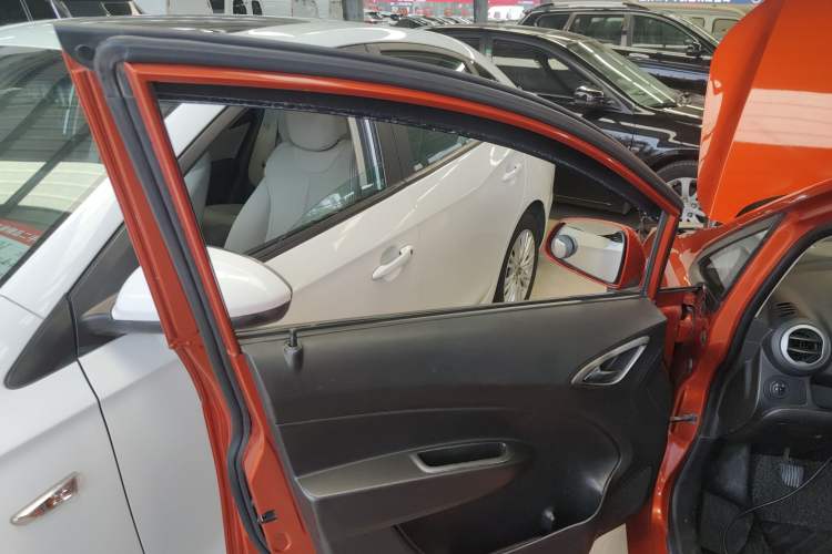 Used Chevrolet Sail 2013 Sedan 1.4L Manual - Youyi Happiness Edition Left Front Door Interior