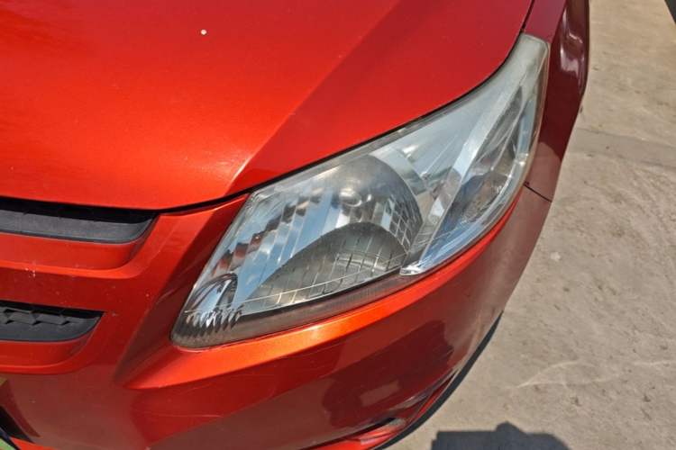 Used Chevrolet Sail 2013 Sedan 1.2L Manual Fashionable Happiness Edition Left Front Headlight