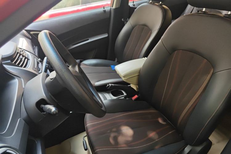Used Chevrolet Sail 2013 Sedan 1.4L Manual Ideal Happiness Edition Left Front Seat