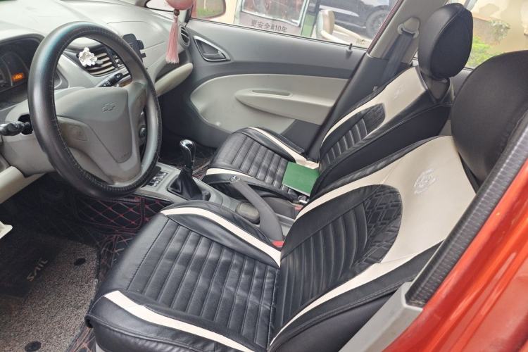 Used Chevrolet Sail 2013 Sedan 1.4L Manual - Youyi Happiness Edition Left Front Seat