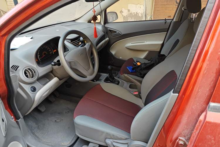 Used Chevrolet Sail 2013 Sedan 1.2L Manual Fashion Edition Left Front Seat