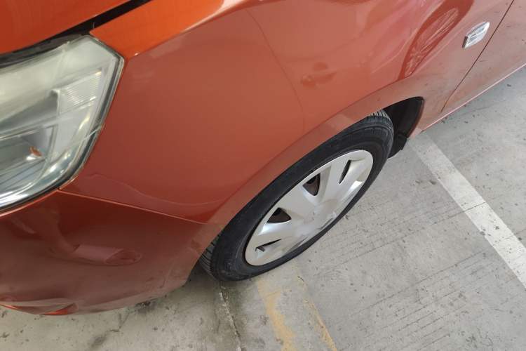 Used Chevrolet Sail 2013 Sedan 1.4L Manual - Youyi Happiness Edition Left Front Wheel Hub