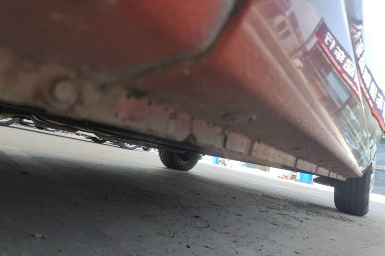 Used Chevrolet Sail 2013 Sedan 1.4L Manual - Youyi Happiness Edition Left Side Sill