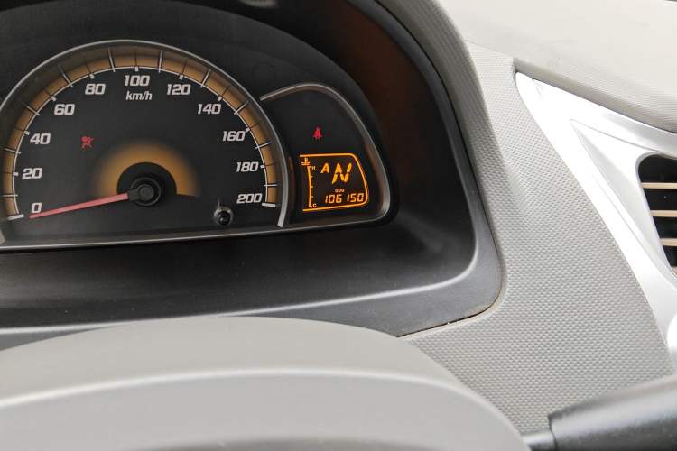 Used Chevrolet Sail 2013 Sedan 1.2L AMT Ideal Edition Odometer Close Up