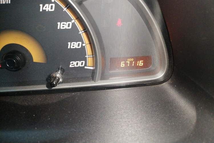 Used Chevrolet Sail 2013 Sedan 1.2L Manual Warm Edition Odometer Close Up