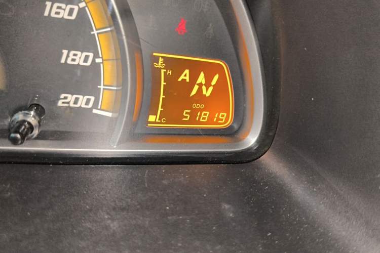 Used Chevrolet Sail 2013 Hatchback 1.4L AMT U-Style Edition Odometer Close Up