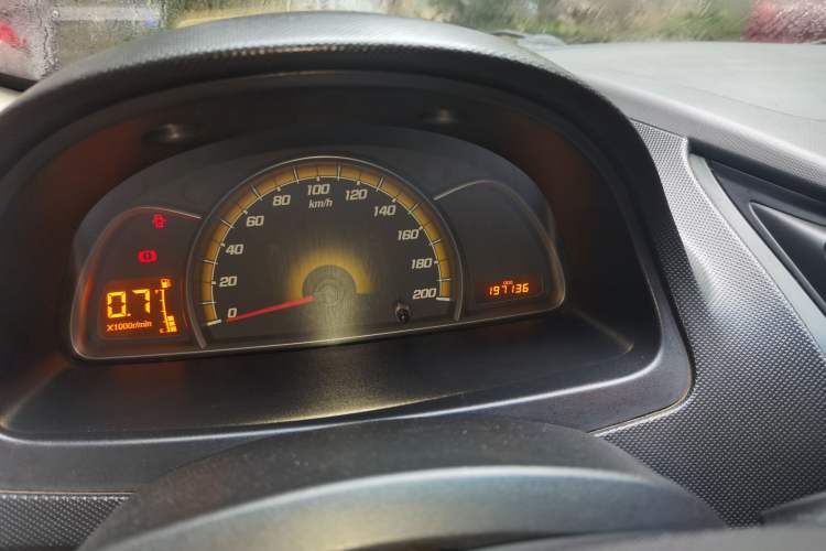 Used Chevrolet Sail 2013 Sedan 1.4L Manual Happiness Edition II Odometer Close Up