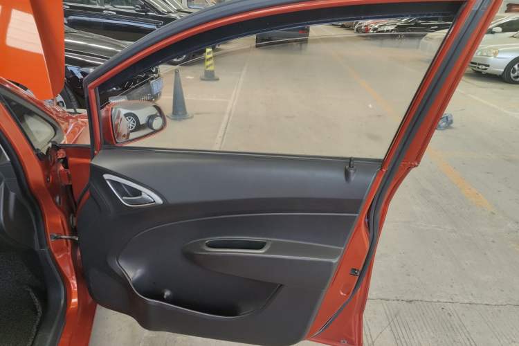 Used Chevrolet Sail 2013 Sedan 1.4L Manual - Youyi Happiness Edition Right Front Door Interior