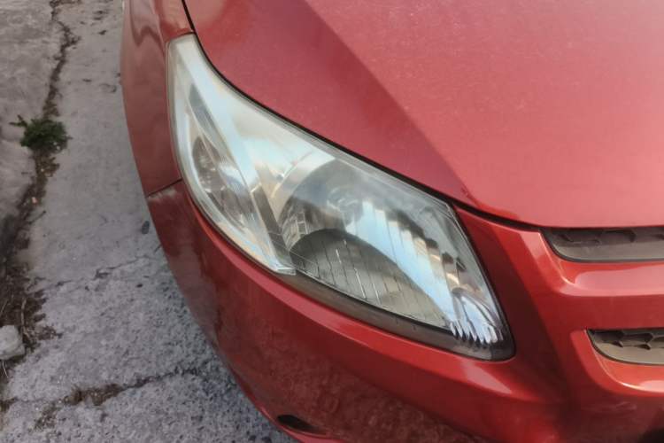 Used Chevrolet Sail 2013 Sedan 1.2L AMT Ideal Edition Right Front Headlight